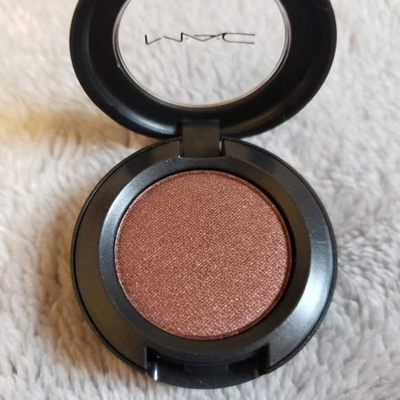 🏷NEW MAC Eye Shadow Powder - Picture 2 of 4